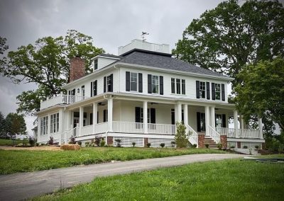 custom-home-renovation-farmhouse-after